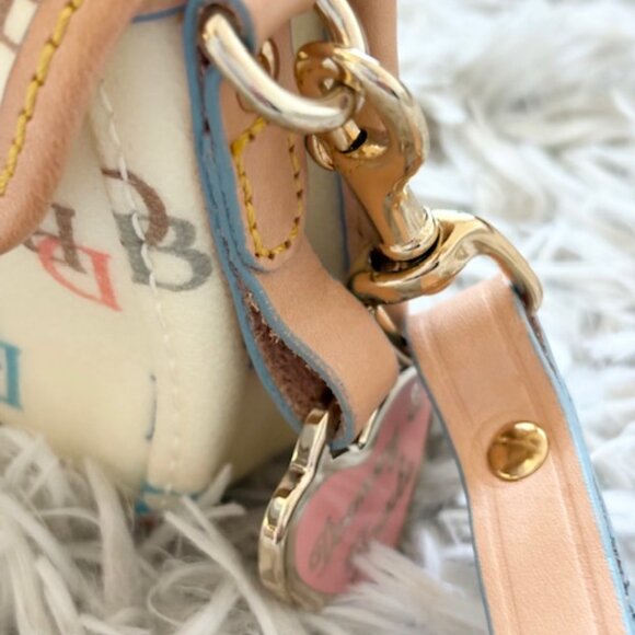 Dooney & Bourke Y2K Vintage Signature Wristlet - EUC - Picture 3 of 9